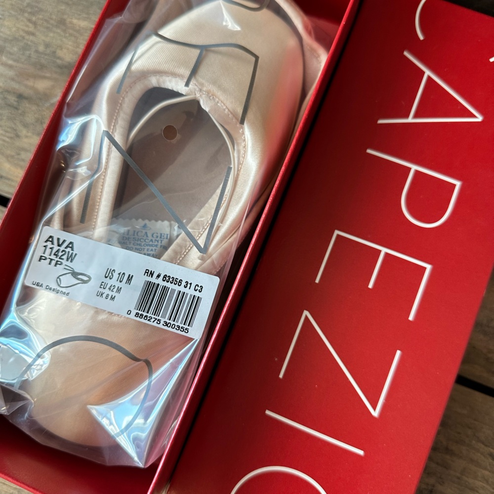 Capezio Ava pointe shoes, 1142W PTP 10M Pink NIB